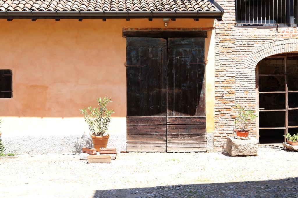 Borgo Archinto Apartman Robecco sul Naviglio Kültér fotó